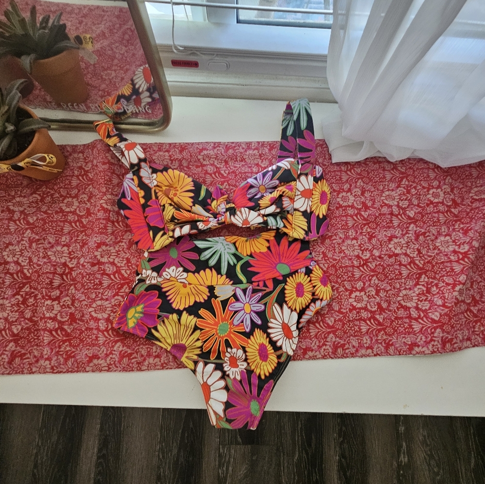 Montce Swim Set